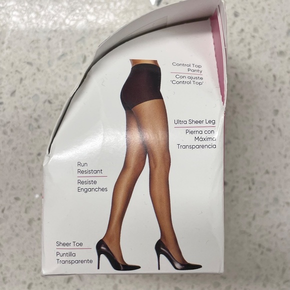 Women's Leggs Silken Mist Beautiful Sheer Tights In Nude, Size B (Medium) - Picture 2 of 10